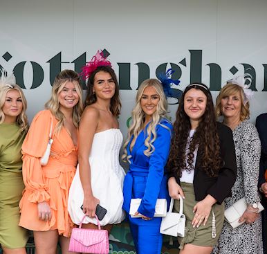 NEWS: EVER-POPULAR LADIES DAY RETURNS ON MAY 11TH WITH FABULOUS PRIZES ON OFFER FOR STYLE AWARDS