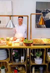 National Hunt Restaurant