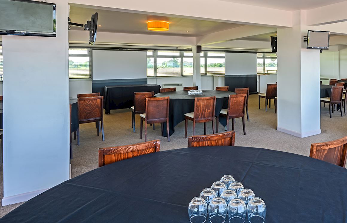 Peterborough Chase Suite