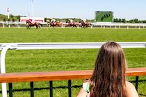 Kempton_Trackside.jpg