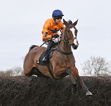 KANSAS CITY STAR ANOTHER COURSE SUCCESS FOR DERHAM AS HE MAKES WINNING STABLE DEBUT