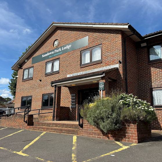 Sandown Lodge (1).jpg